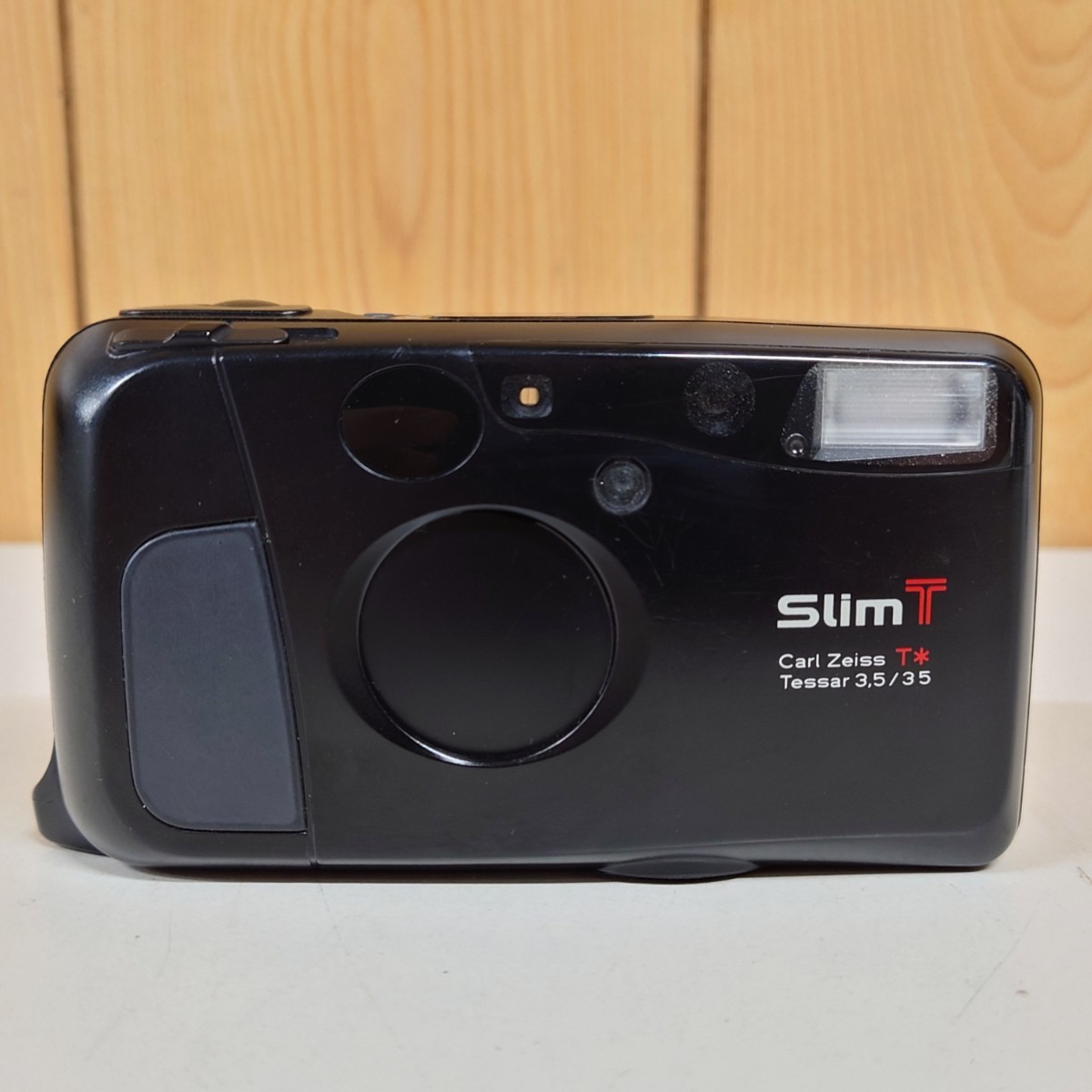 1円~【動作未確認】京セラ KYOCERA Slim T Carl Zeiss T* Tessar 3.5