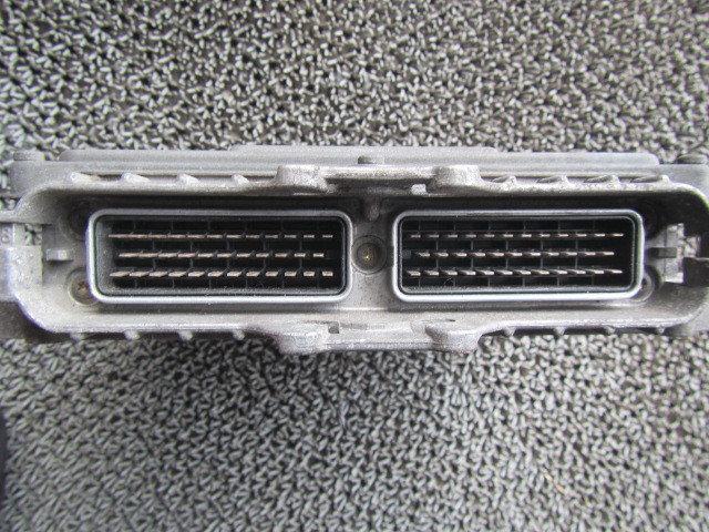 # 8613-54-60 * Nissan UDto Lux Big Thumb engine computer -GE13