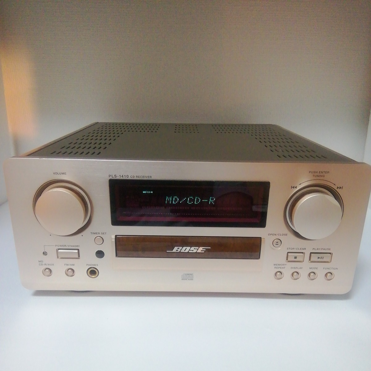 【ジャンク】BOSE ボーズ CDレシーバー　PLS-1410　音だしＯＫ　ＣＤ開閉○　修理　部品取り推奨　高音質CD_画像1