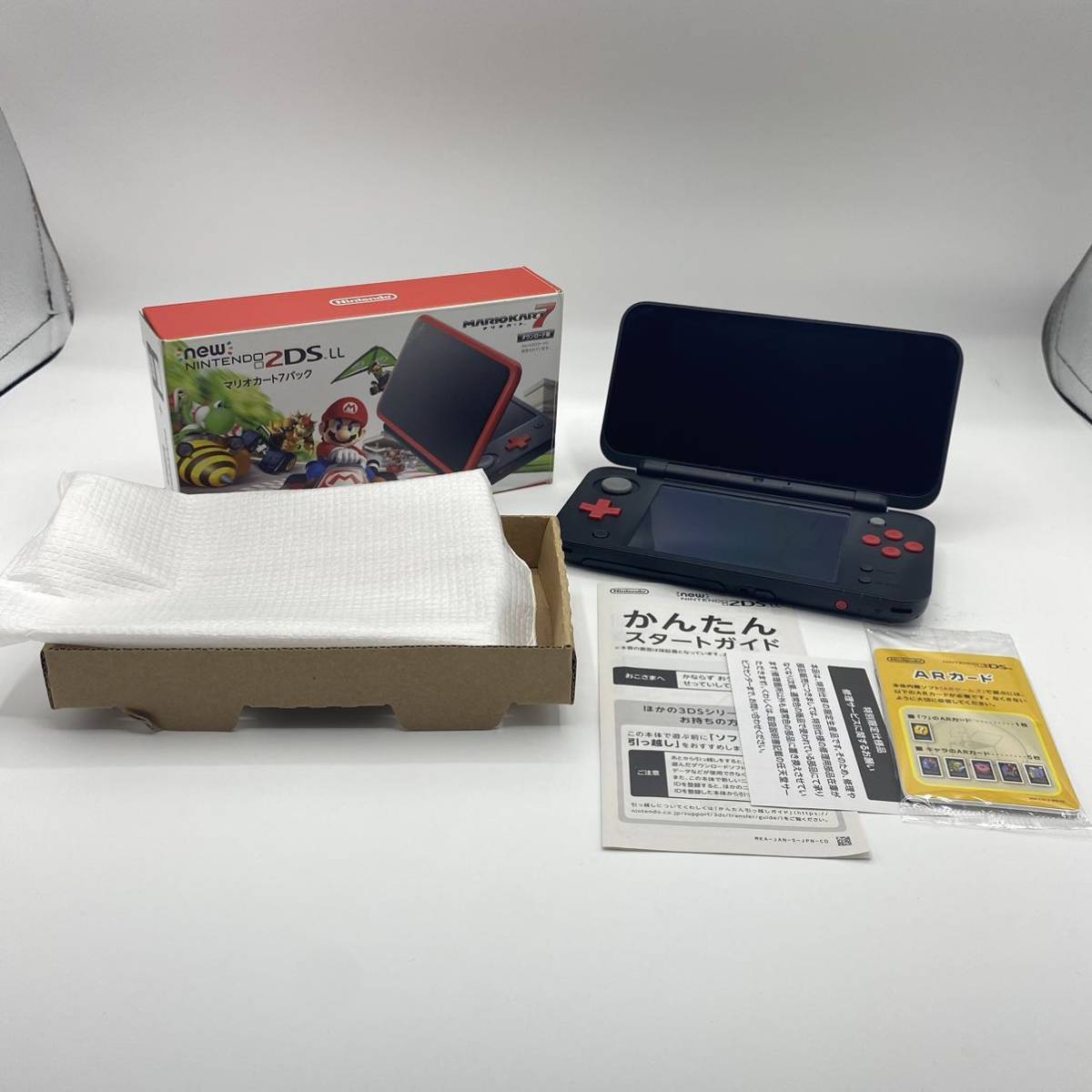 セール 登場から人気沸騰 【レア】任天堂 2ds 箱付き ニンテンドー