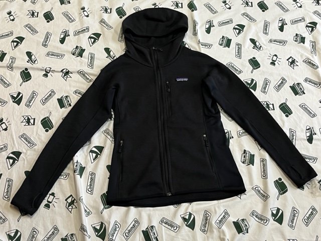 2△3-107 patagonia(パタゴニア) Women's Performance Better Sweater Hoody ブラック Sサイズ STY25975 全国送料510円[札幌/店頭引取可]_画像2