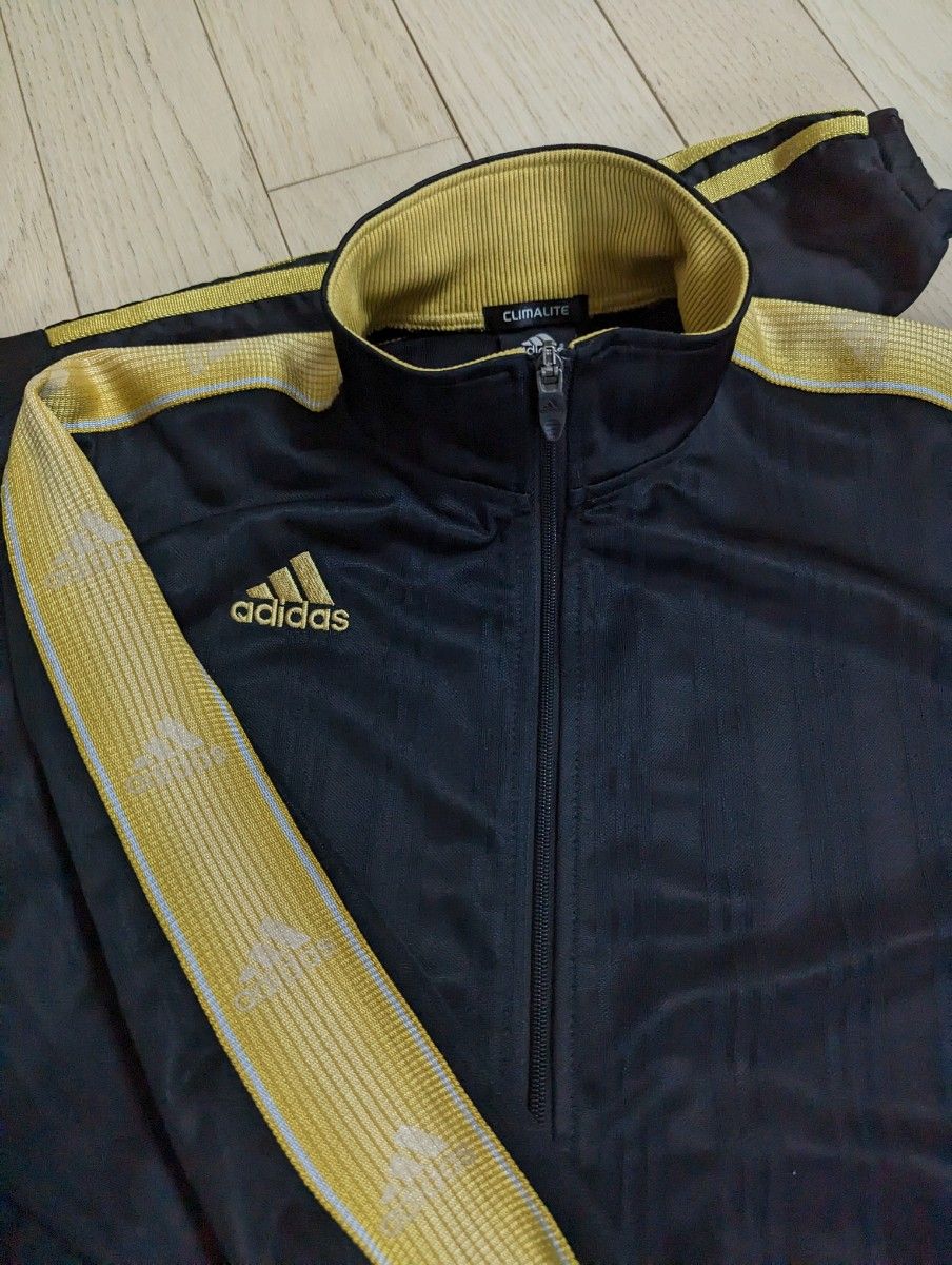 アディダス　 adidas ウィンドブレーカー上　ジャージ上　140 セット　CLIMAPROOF　シャカシャカ