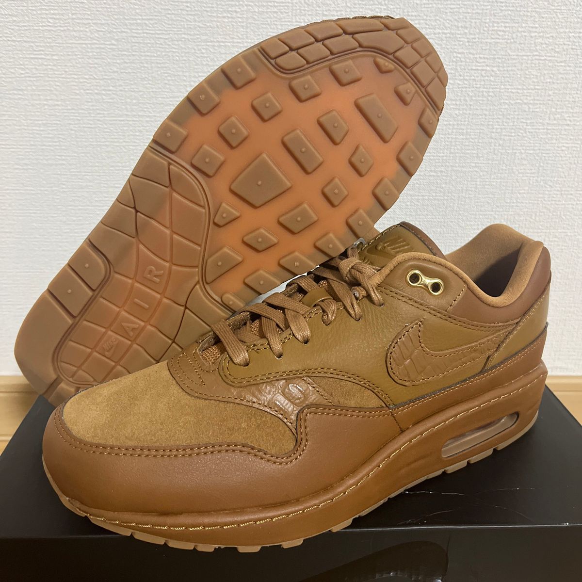 NIKE W AIR MAX 1 '87 NBHD ナイキ エア マックス 1