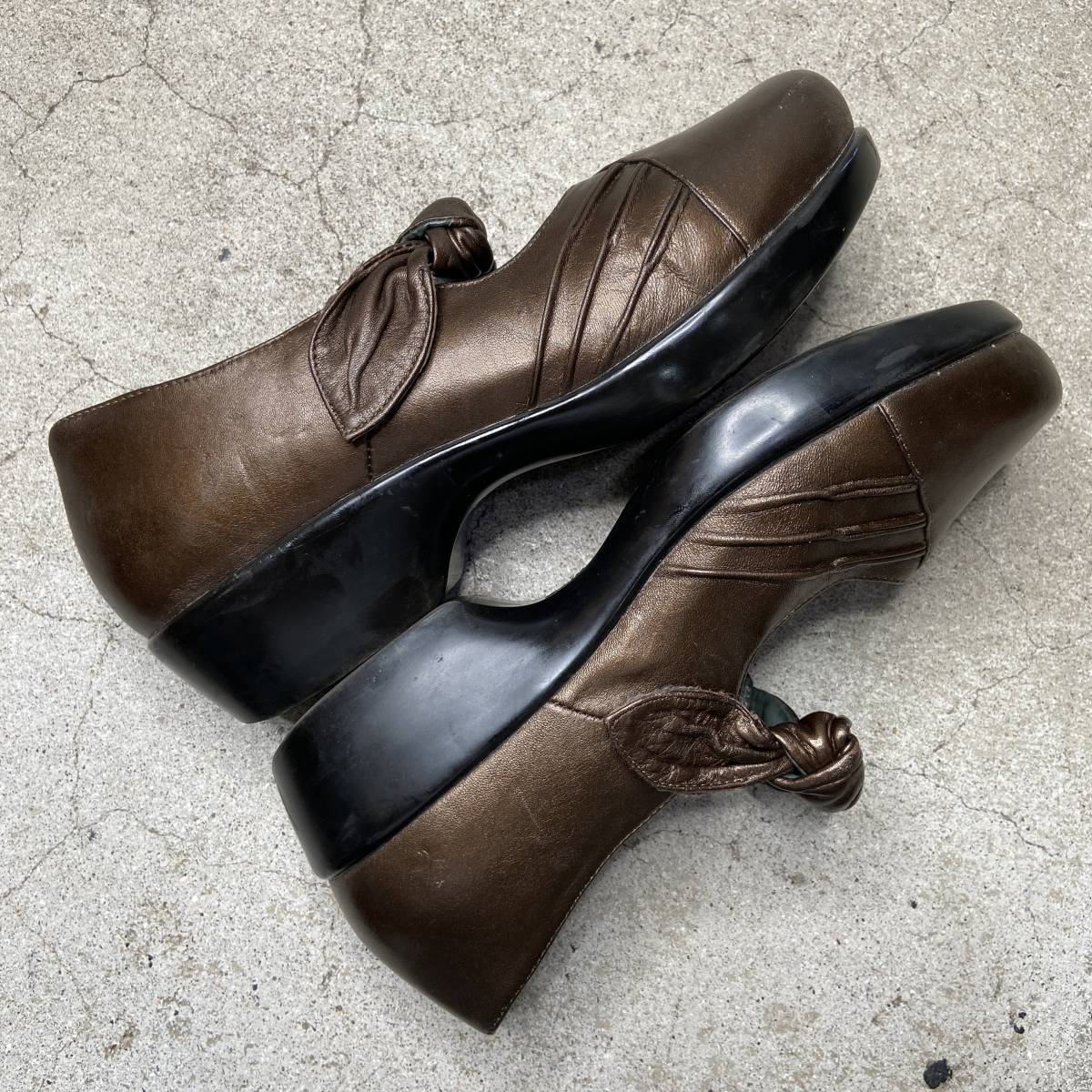 ☆送料無料☆dansko☆リボンデザインフラットシューズ☆パンプス☆ヒール☆ブロンズカラー☆39☆I23_画像9