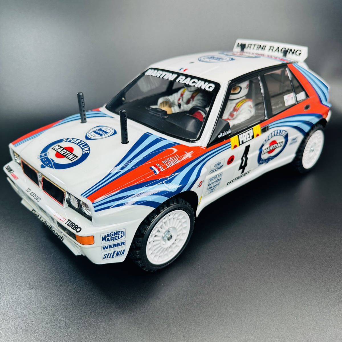新品・未走行】タミヤ『ランチア デルタ 』ボディ(ドライバー 新品・未走行】タミヤ『ランチア デルタ 』ボディ(ドライバー