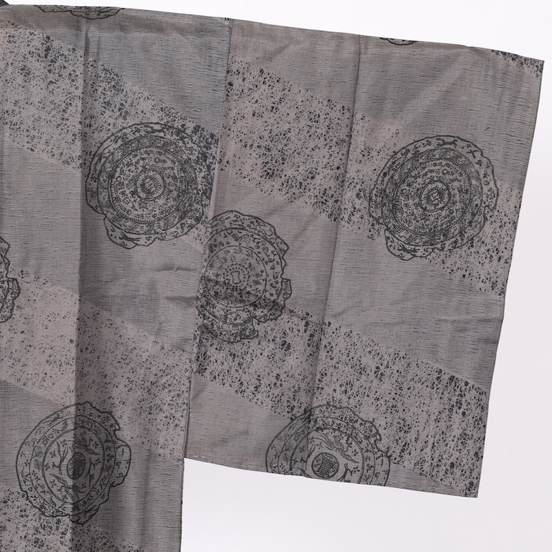  man long kimono-like garment tea mirror pattern /1178