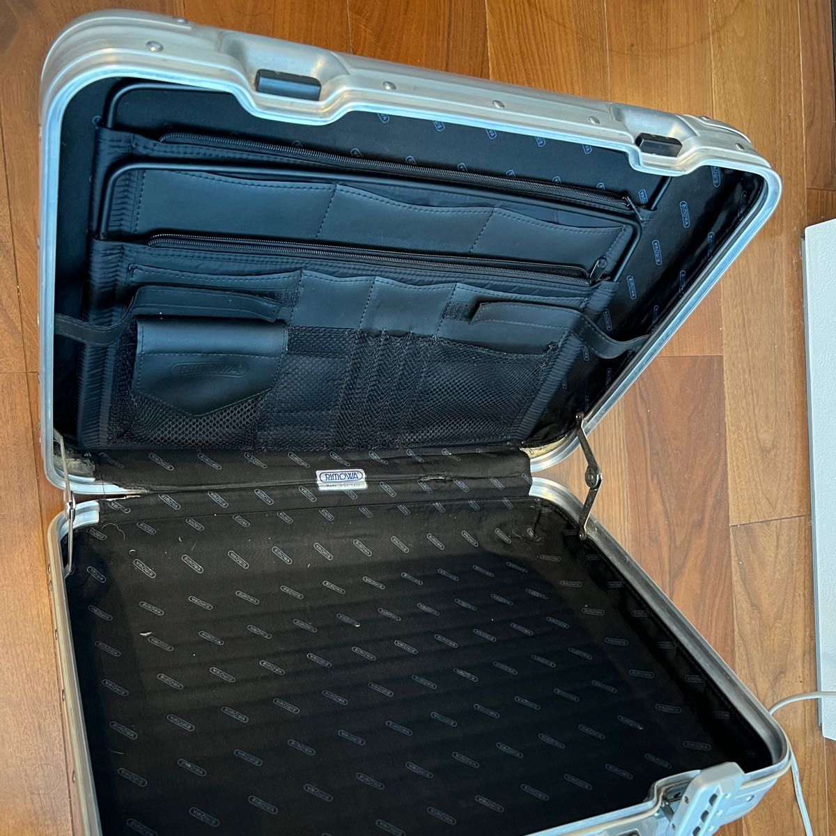 希少 リモワ トパーズ RIMOWA TOPAS アタッシュケース 6223 希少 リモワ トパーズ RIMOWA TOPAS アタッシュケース 6223