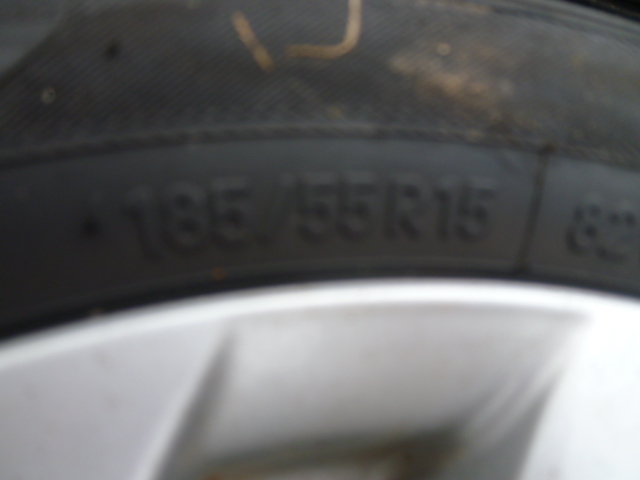 185/55R15 トヨタbB純正ホイール タイヤ４本セット　TOYOタイヤ_画像2