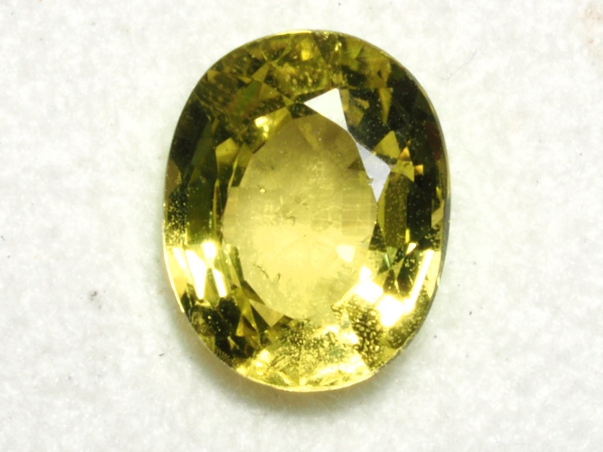 天然クリソベリル ルース 0.638 ct、ソーティング付き、ケース入り_画像1