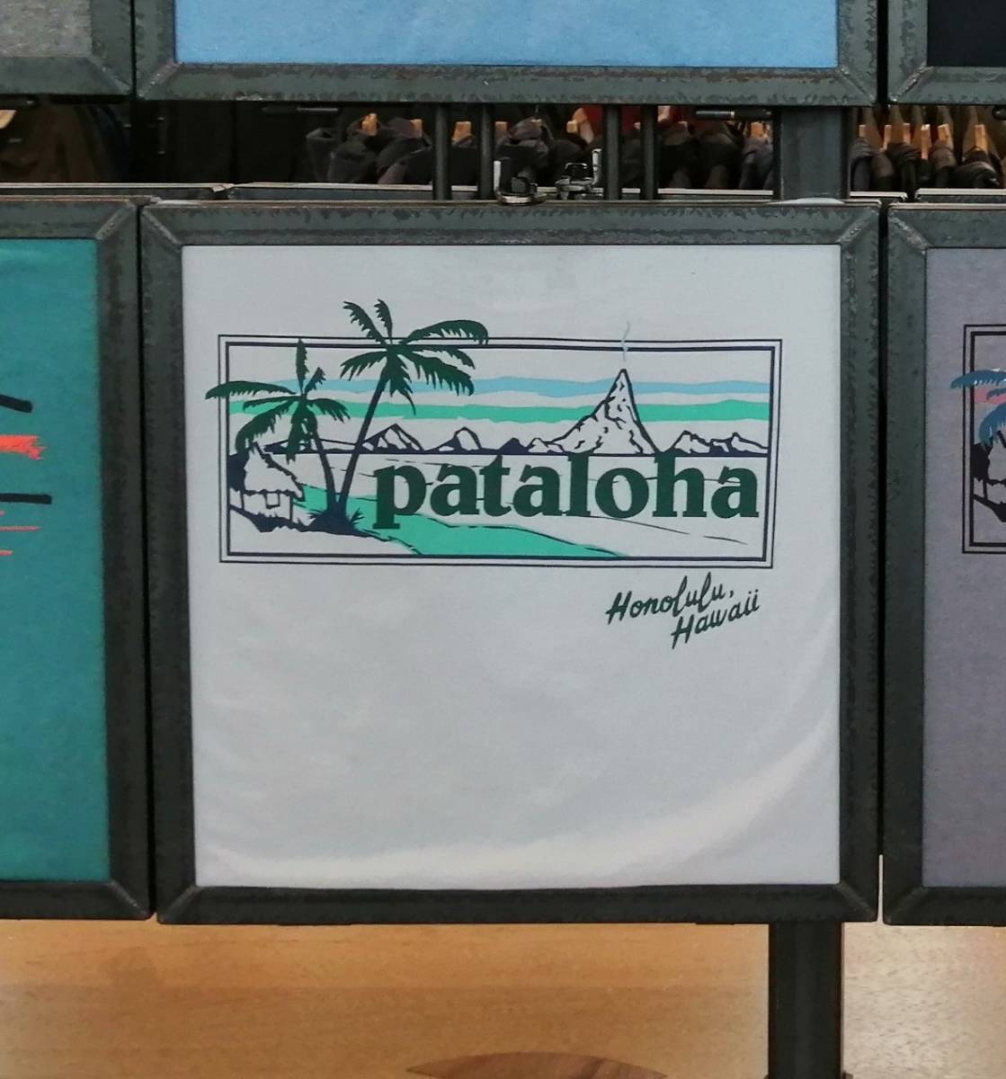 【ファッション】Patagonia★パタゴニア★ハワイ限定★pataloha★半袖Tシャツ★白（White）★グリーン系★MEN'S Sサイズ