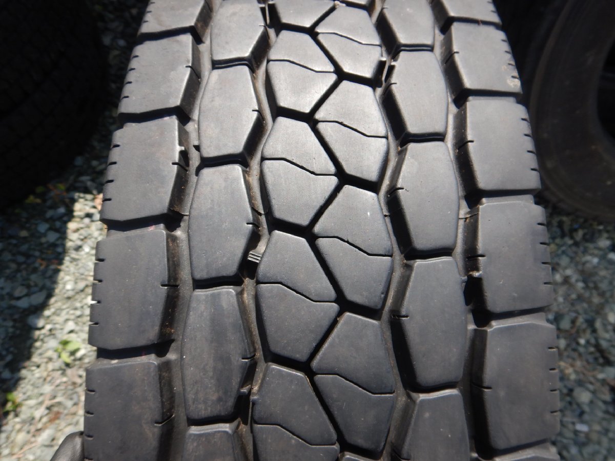 1本のみ★エT8049①■245/70R19.5 136/134J BRIDGESTONE M800 ミックス★条件付送料無料★地山 TB 低床 大型 トラック バス MIX_画像1