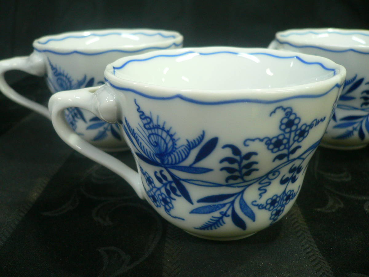 【Blue Danube カップ＆ソーサー】ブルーダニューブ カップ 3個 ソーサー 4枚 花柄 コーヒーカップ ティーカップ 陶器 食器【B4-2①】0901_画像3