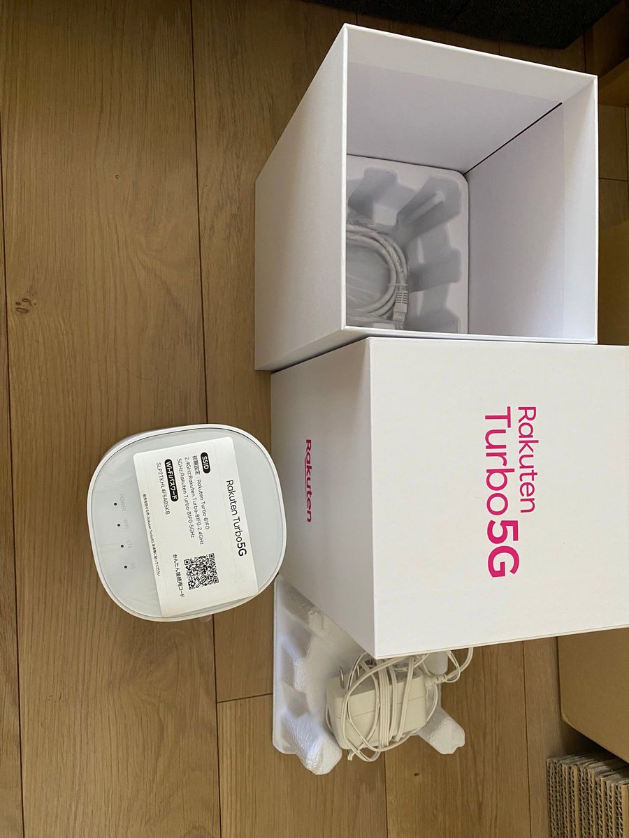 WiFiルーターRakutenTurbo5G 一ヵ月使いました 4万程新品で契約して