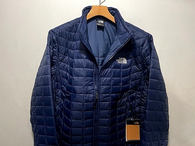 新品 正規品 USA限定 日本未発売 The North Face ノースフェイス 希少な白ロゴ サーモボール インサレーションジャケット US-L NAVY_画像3