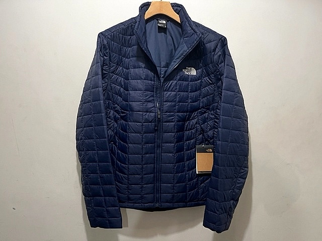 新品 正規品 USA限定 日本未発売 The North Face ノースフェイス 希少な白ロゴ サーモボール インサレーションジャケット US-L NAVY_画像1