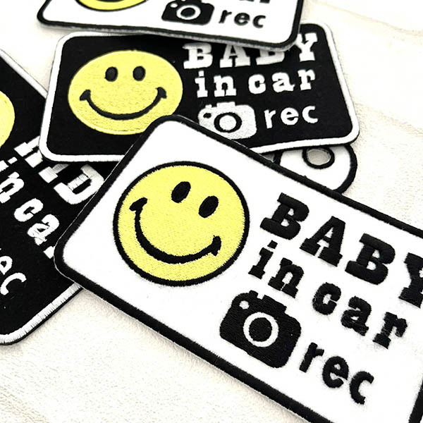 [BABY/KIDS+do RaRe ko smiley suction pad .... type ] black / white / Drive autograph / sticker / in car 