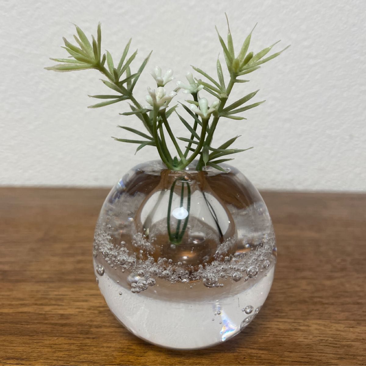 気泡がキレイ ガラス 一輪挿し 花瓶 長野県安曇野|Yahoo!フリマ 気泡がキレイ ガラス 一輪挿し 花瓶 長野県安曇野|Yahoo!フリマ