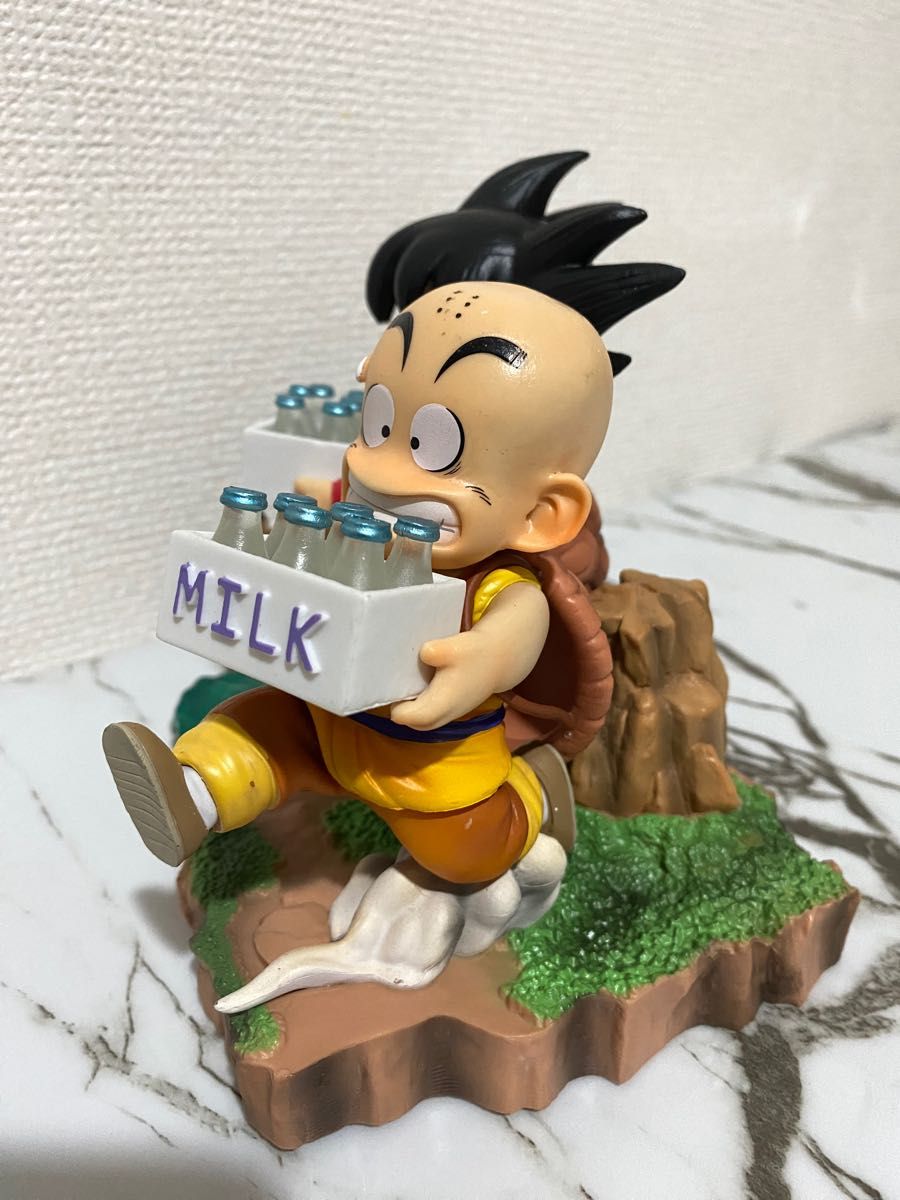 ドラゴンボール フィギュア 幼少期 孫悟空 クリリン牛乳配達 ドラゴンボール フィギュア 幼少期 孫悟空 クリリン牛乳配達