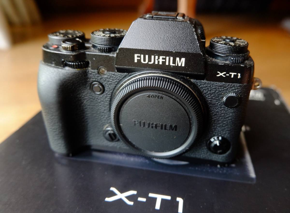 Yahoo!オークション - FUJIFILM 富士フイルム X-T1 ミラーレス一眼