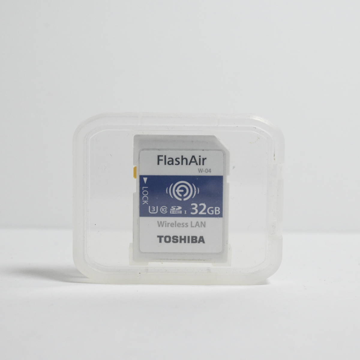 納得できる割引 W-04 東芝（TOSHIBA）FlashAir SDHCメモリーカード SD