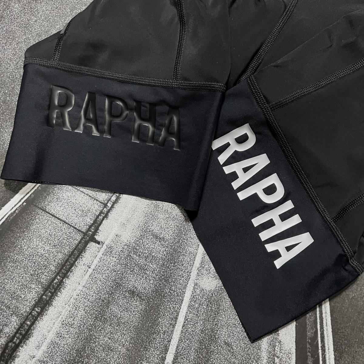 魅力的な - Ⅱ Shorts Bib Team Pro Men's 現行版 Rapha 新品 Regular