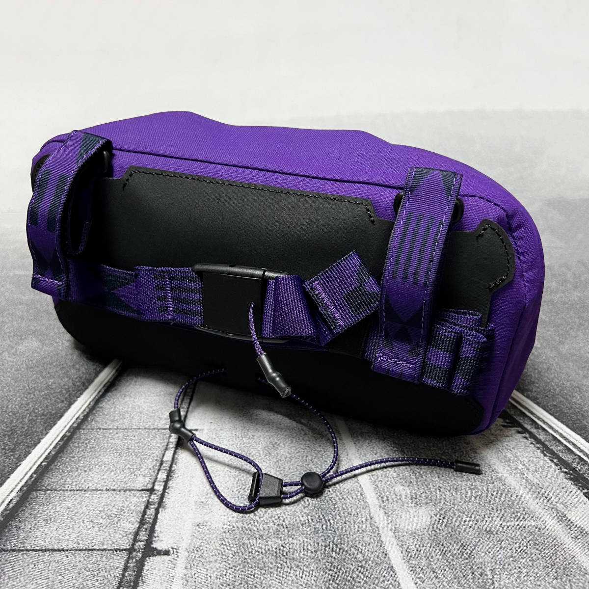 新品 Rapha Explore Bar Bag ダークパープル ラファ 新品 Rapha Explore Bar Bag ダークパープル ラファ