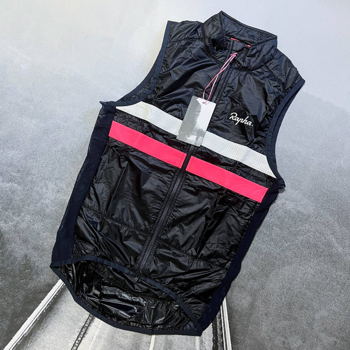 セール特価 新品 Rapha ベスト ジレ インサレーティッド ブルベ メンズ