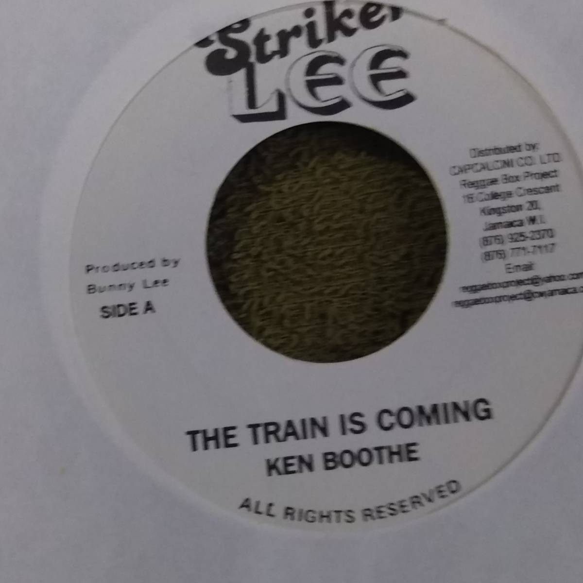 名曲カップリング The Train Is Coming Ken Boothe from Striker Lee_画像1