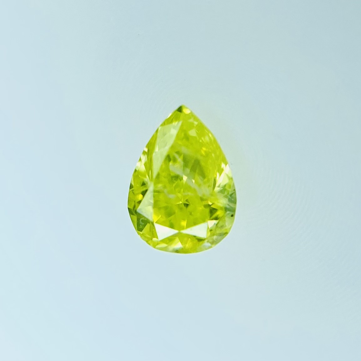 FANCY VIVID GREEN YELLOW 0.093ct PS/RT2182/CGL