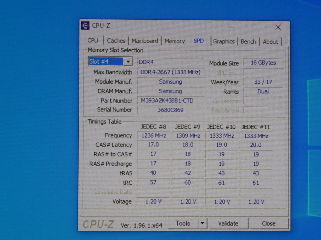 メモリ サーバーパソコン用 Samsung PC4-21300V(DDR4-2666V)ECC Registered 16GB 起動確認済みですが小さいチップ欠損ありジャンク品扱です_画像5