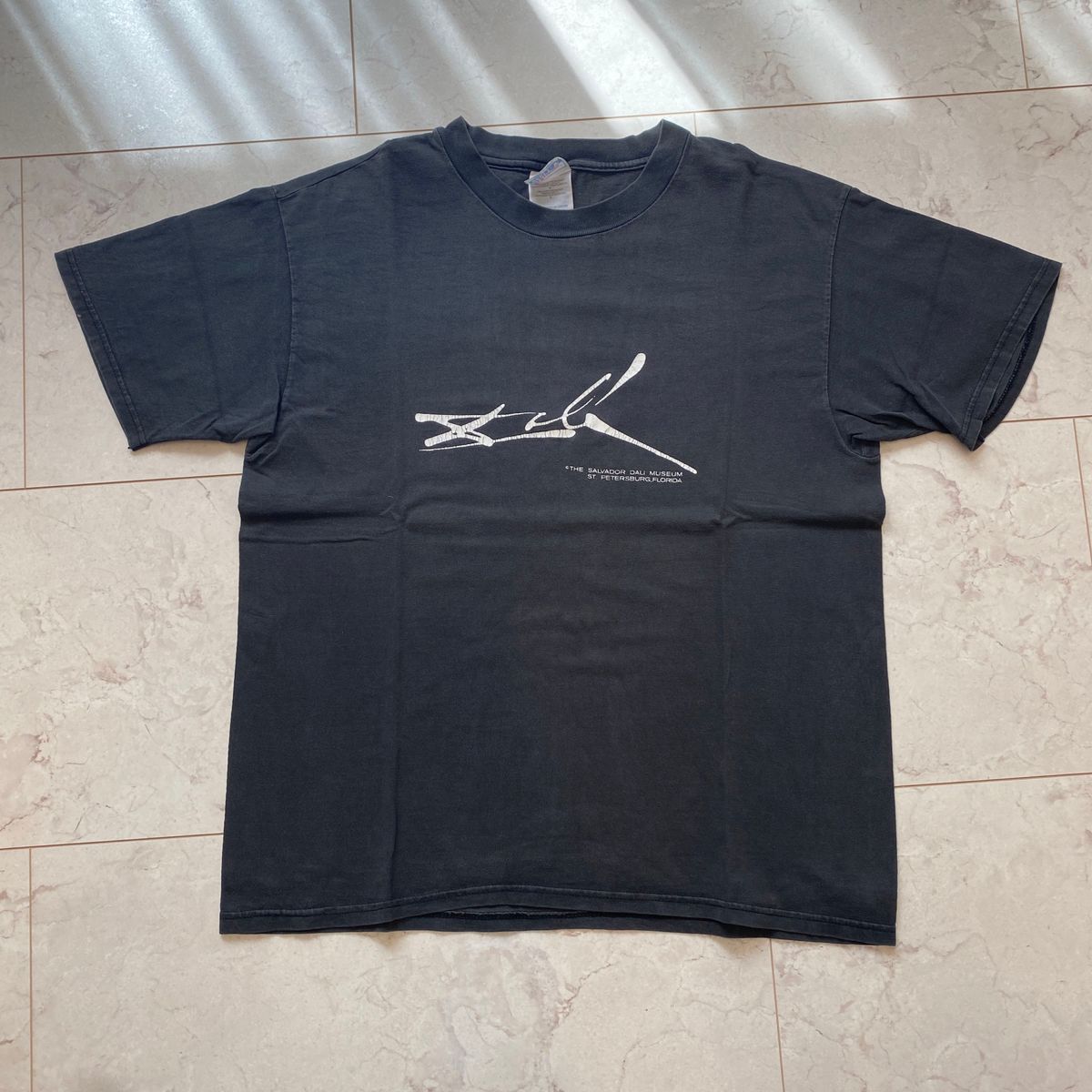 SALVADOR DALI SIGNATURE TEE ダリ アートTシャツ USA製 Tシャツ BLACK Tee プロモ