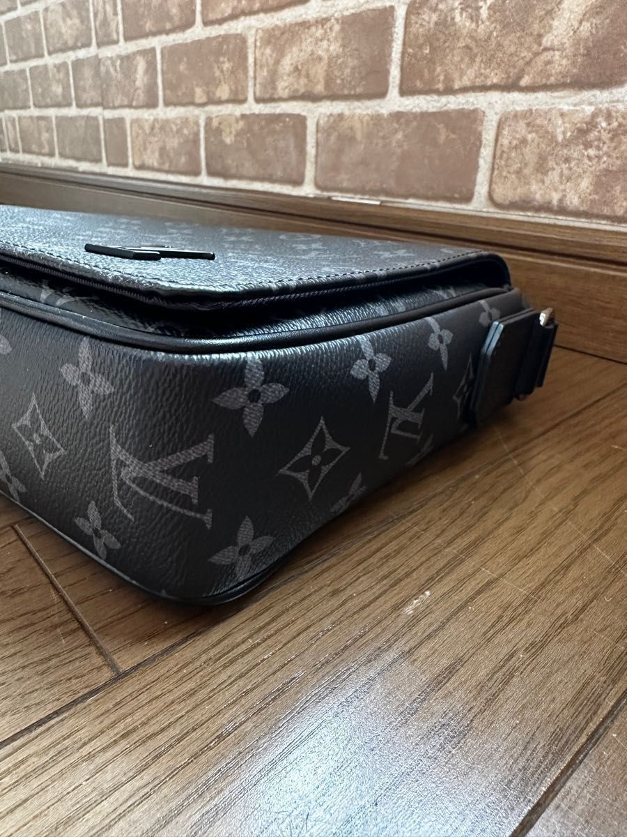 極美品 LOUIS VUITTON ショルダーバッグ モノグラム ディストリ 極美品 LOUIS VUITTON ショルダーバッグ モノグラム ディストリ
