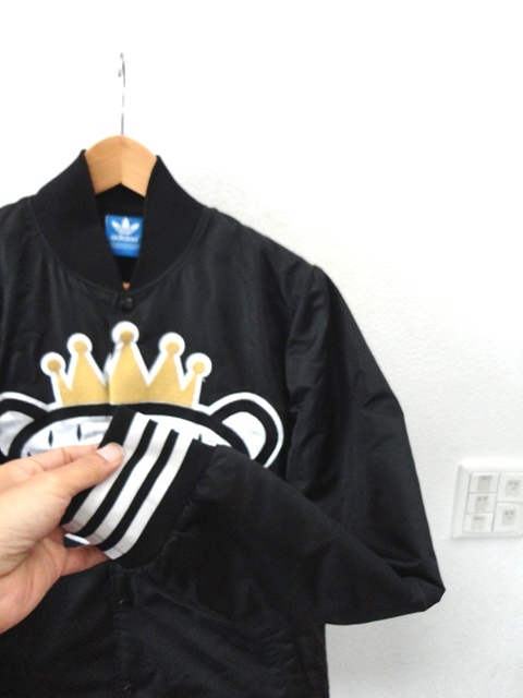 adidas Originals×NIGO/アディダス×ニゴー/NYC STADIUM JKT/クラウンベアー(くま)ロゴ刺繍入り ナイロン スタジャン/黒/M/A BATHING APE _画像6