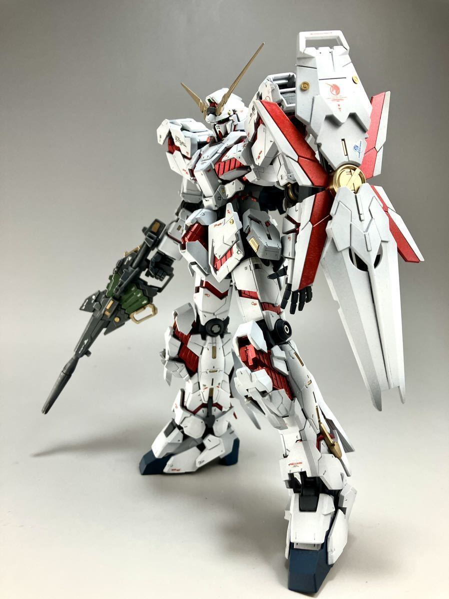 【全塗装済み 完成品】RG 1/144 RX-0ユニコーン ガンダム / 機動戦士ガンダムUC(ユニコーン) ガンプラ バンダイ