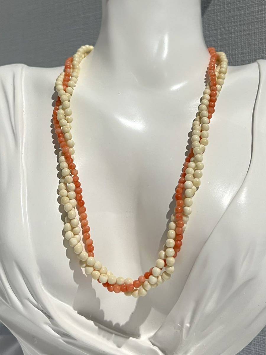 天然桃珊瑚＆天然素材象牙調 3連　ネックレス