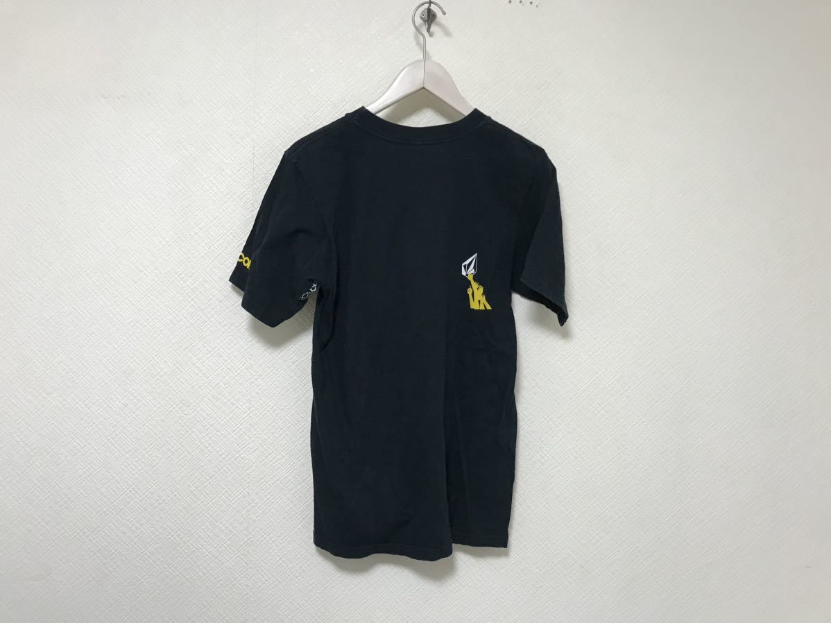 本物ボルコムVOLCOMコットンプリント半袖TシャツメンズサーフアメカジミリタリービジネススーツストリートスケーターS黒ブラック