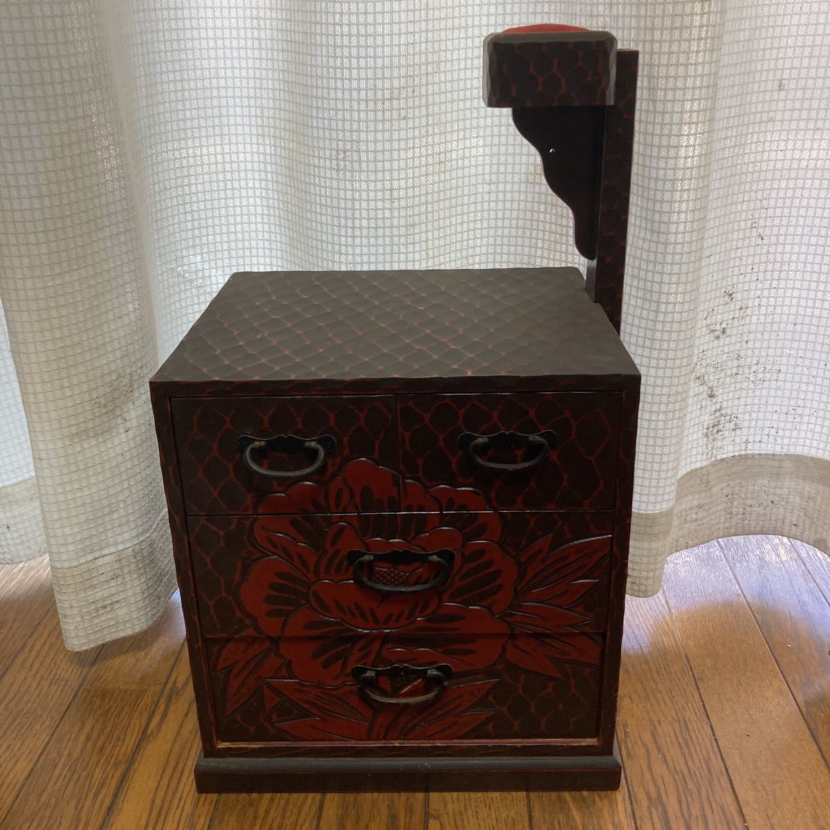 鎌倉彫　裁縫ボックス　木製_画像1