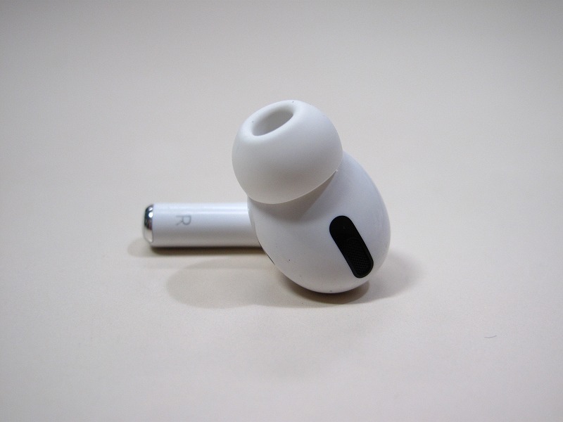 Apple純正 AirPods Pro 第1世代 エアーポッズ プロ MWP22J/A　 右 イヤホン 右耳のみ　A2083　[R]