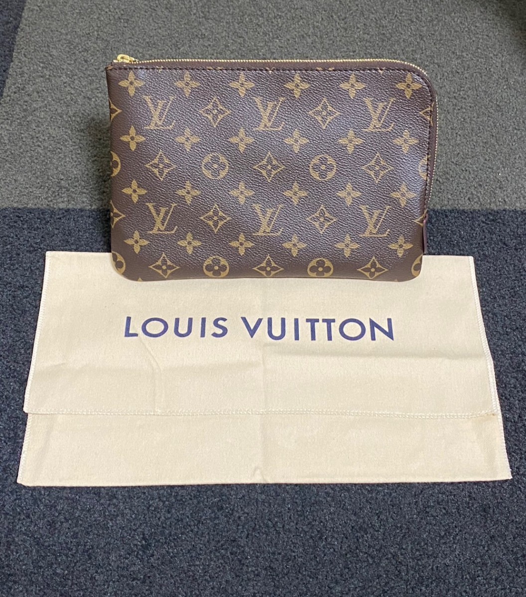 新品登場 美品 LOUIS VUITTON M44148 【a137249】 モノグラム クラッチ