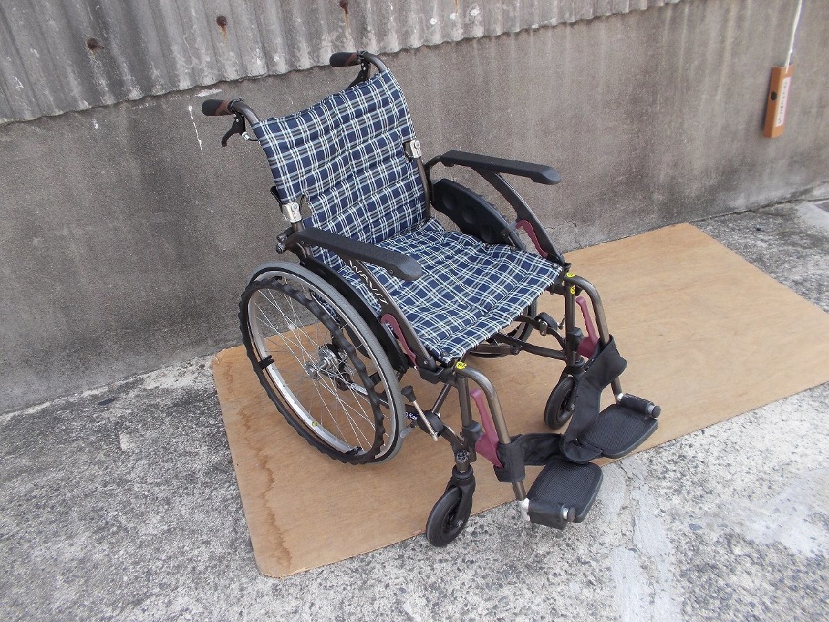 TS-23-0821-07　カワムラ自走式車椅子　　WAVIT-Plus ウェイビットプラス WAP22-42S_画像3