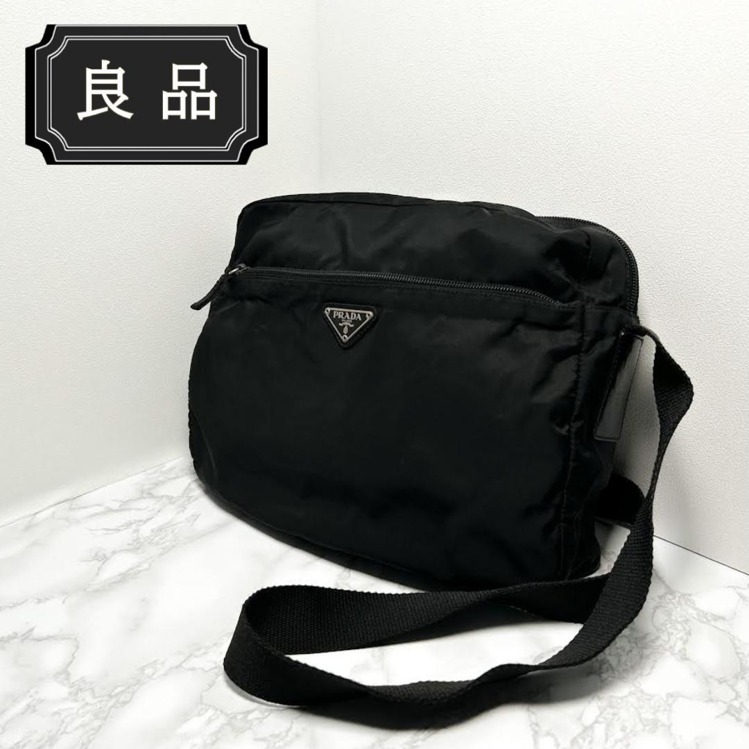 再入荷】 PRADA プラダ ブラック 黒 三角プレート ロゴ サコッシュ