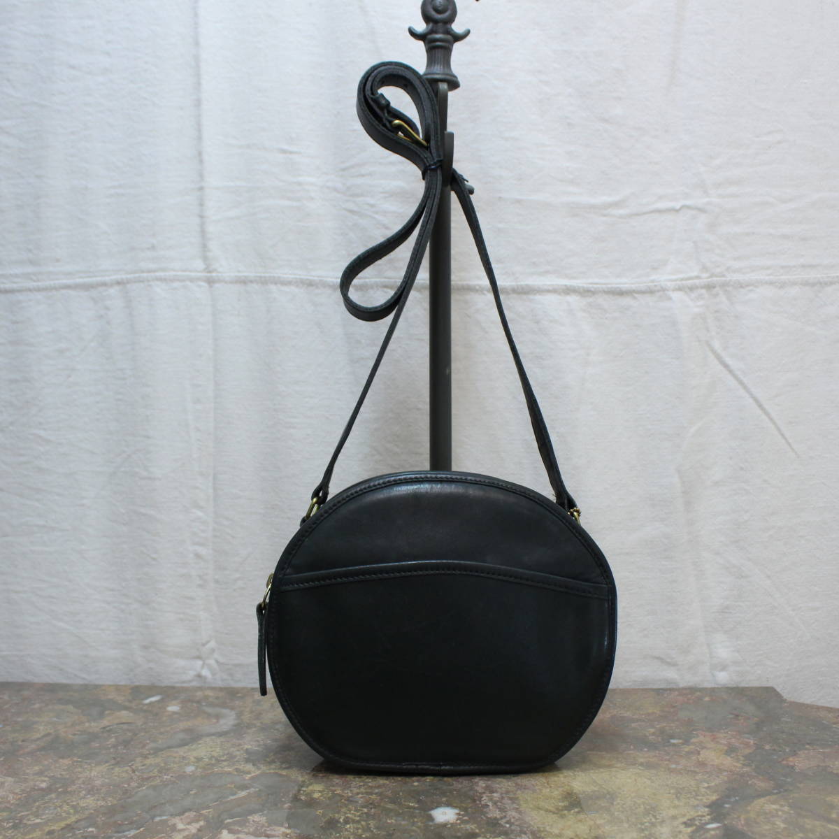 OLD COACH ROUND SHOULDER BAG MADE IN USA/オールドコーチラウンドショルダーバッグ_画像2