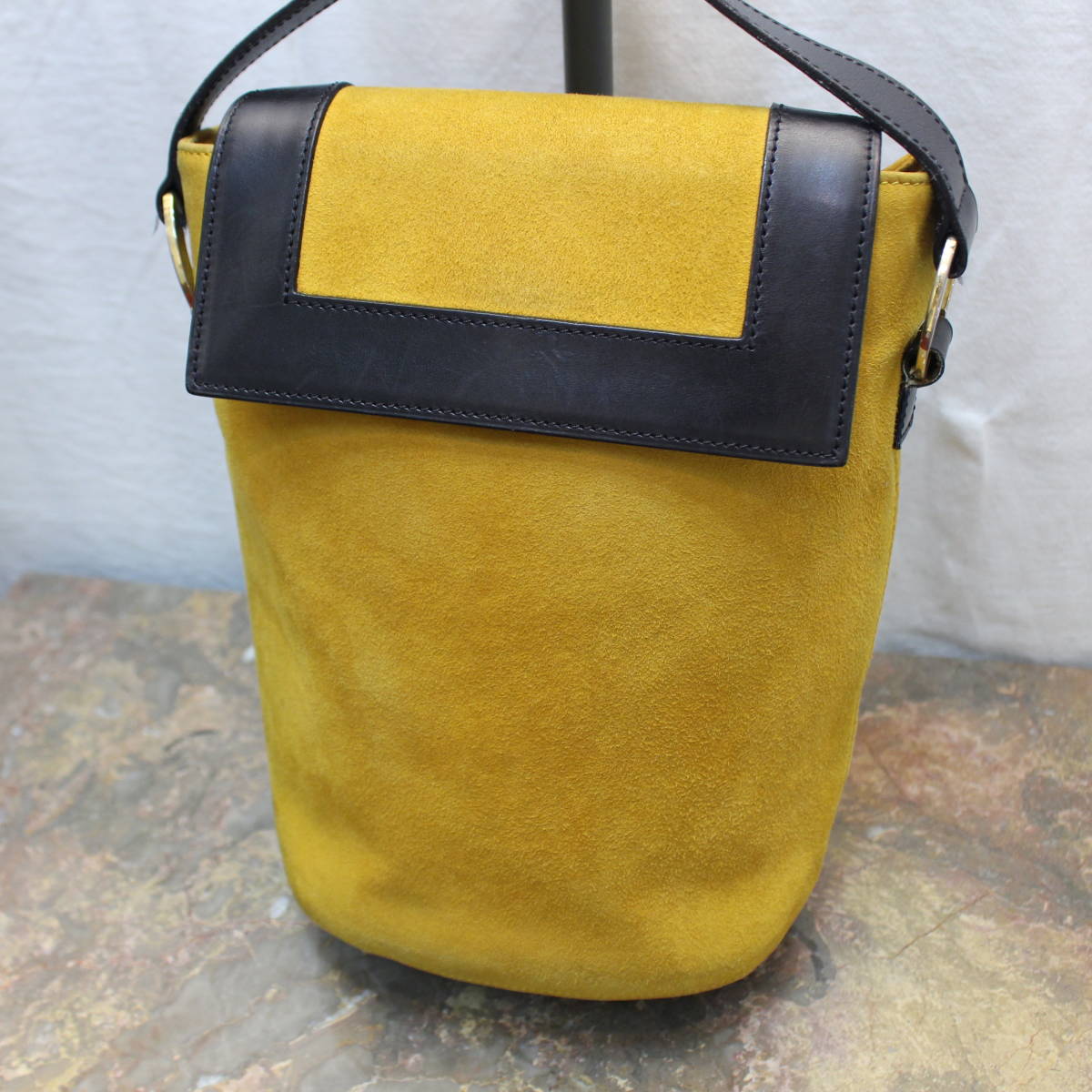OLD CELINE CIRCLE LOGO BICOLOR LEATHER SHOULDER BAG MADE IN ITALY