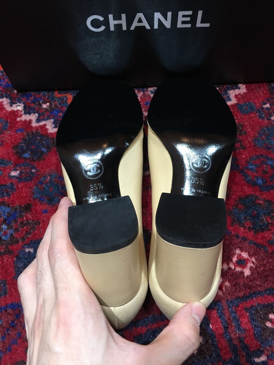 新品未使用箱付CHANEL COCO MARC BICOLOR LEATHER HEEL PUMPS MADE IN