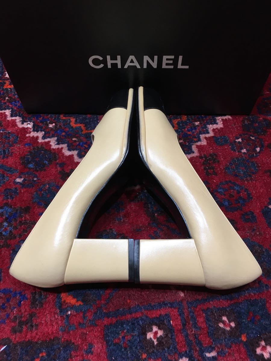 新品未使用箱付CHANEL COCO MARC BICOLOR LEATHER HEEL PUMPS MADE IN ITALY/シャネルココマークバイカラーレザーヒールパンプス_画像5