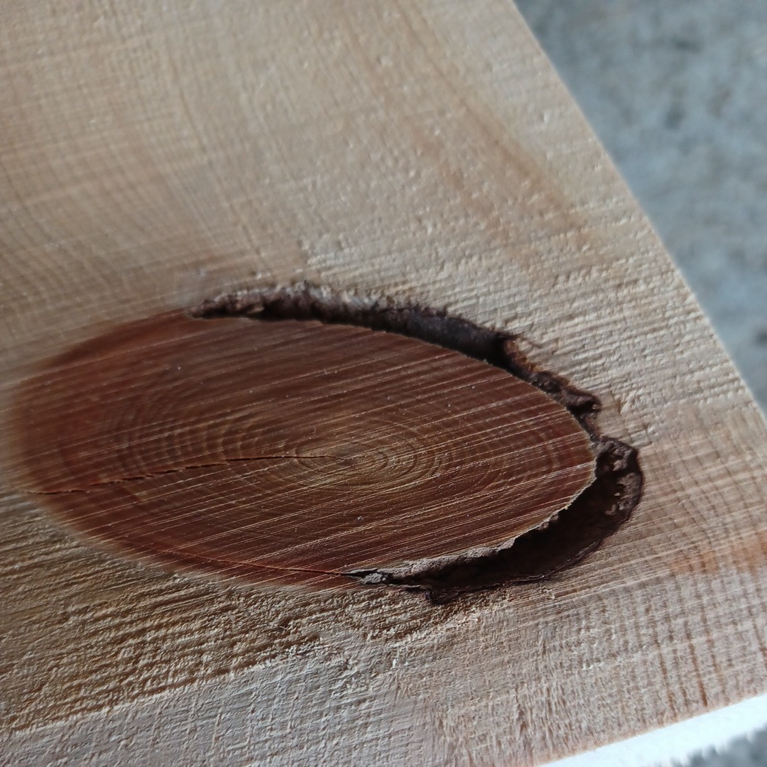 B-1348【30.3×33.3×5cm】 国産ひのき 　節板 　テーブル 　花台　 看板 　一枚板　 桧　 檜　無垢材　 DIY_画像5