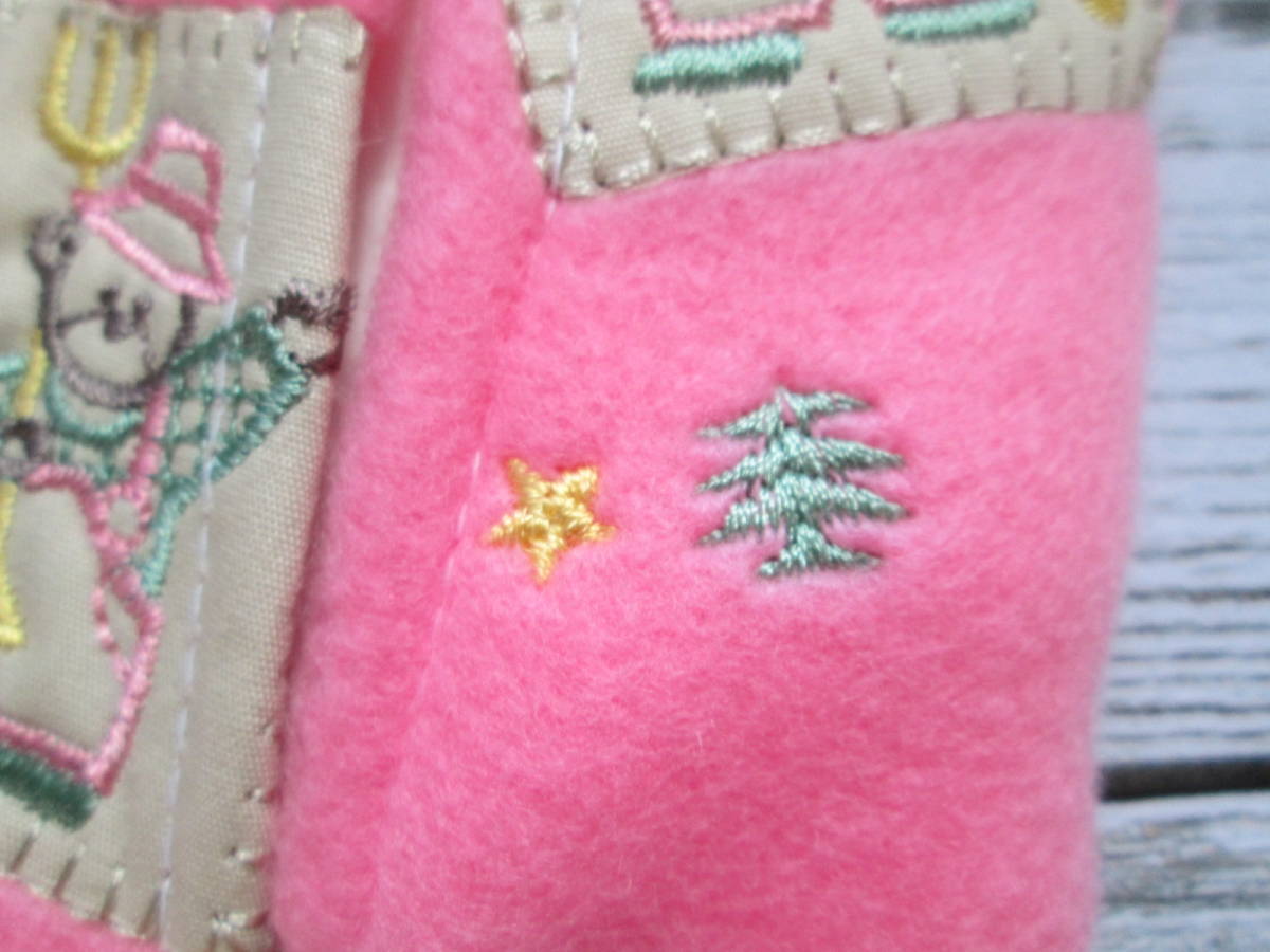 ポケットティッシュカバー ハンドメイド刺繍 タグ縫い付け 13×10ｃｍ 手づくり くま クマ ポケットティッシュ ニット ピンク 新品_画像9
