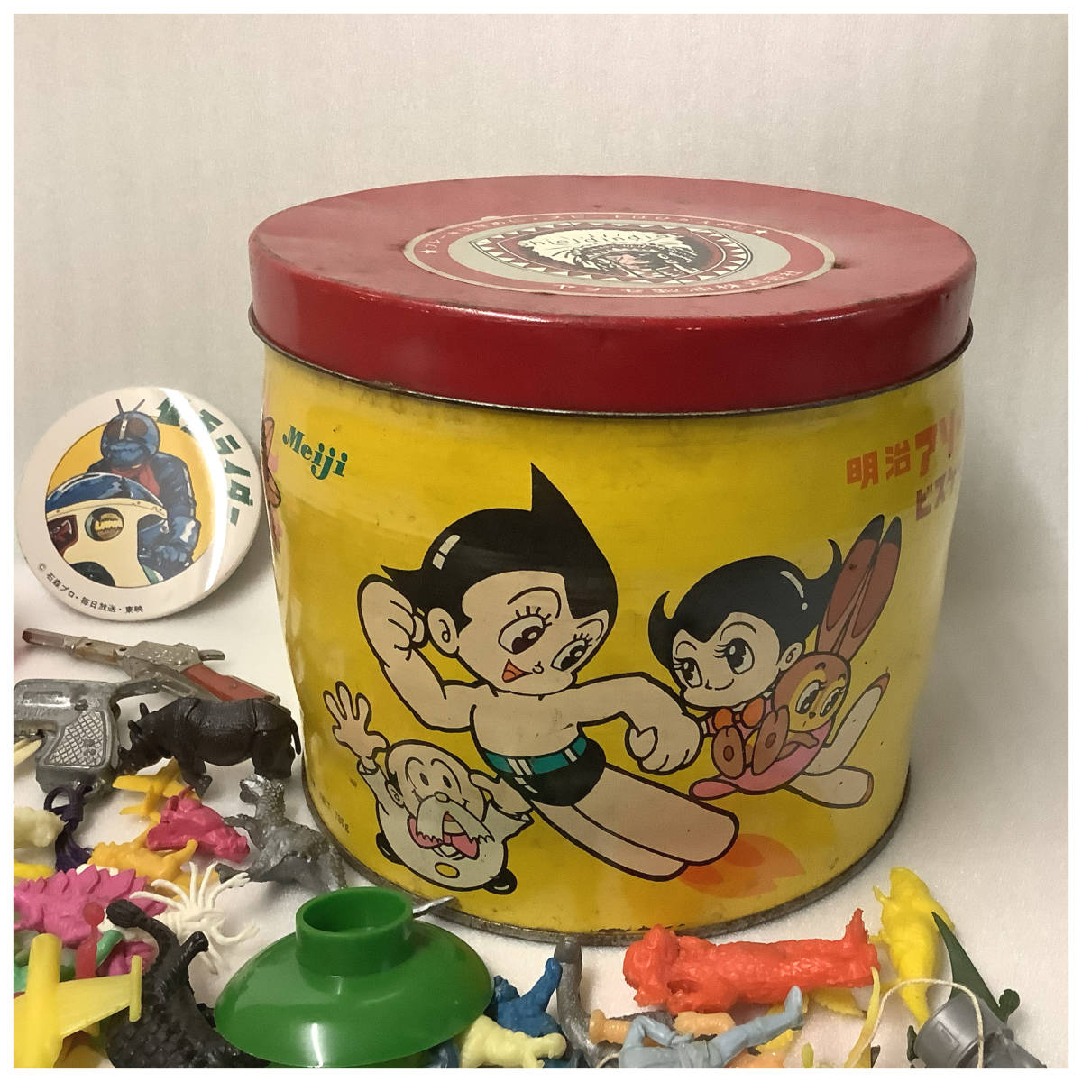 1960年代 おもちゃ 鉄腕アトムカンカン グリコのオマケ 缶バッチ ヨーヨー 色々 レトロ_画像2