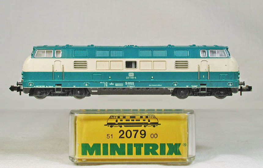 MINITRIX #2079 ＤＢ （旧西ドイツ国鉄）　ＢＲ２２１型ディーゼル機関車 （タルキス）　● 特価 ●
