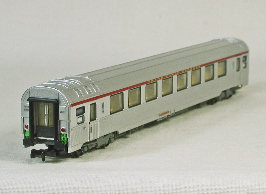 【現金特価】 LS.Models #70028 SNCF(フランス国鉄)ミストラル69型1等 外国車輌